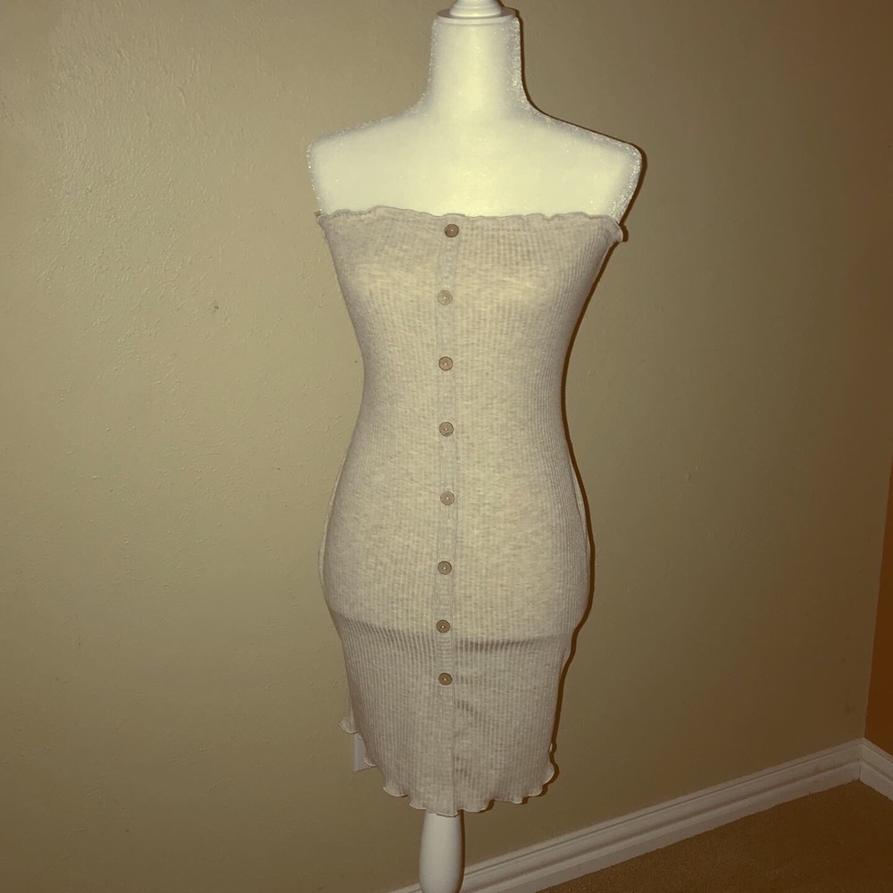 Oatmeal strapless dress